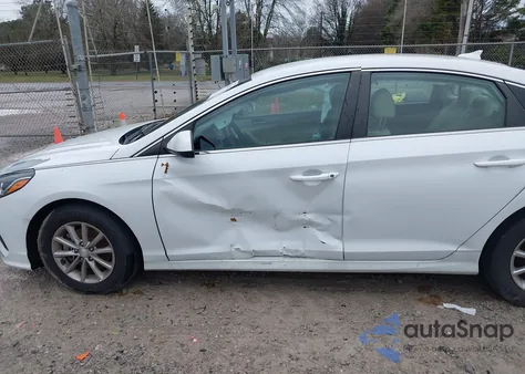 2019 Hyundai Sonata Se z USA, uszkodzony, nr VIN 5NPE24AF2KH819219